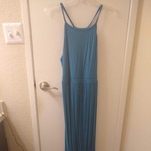 Old Navy blue racerback maxi dress Size M